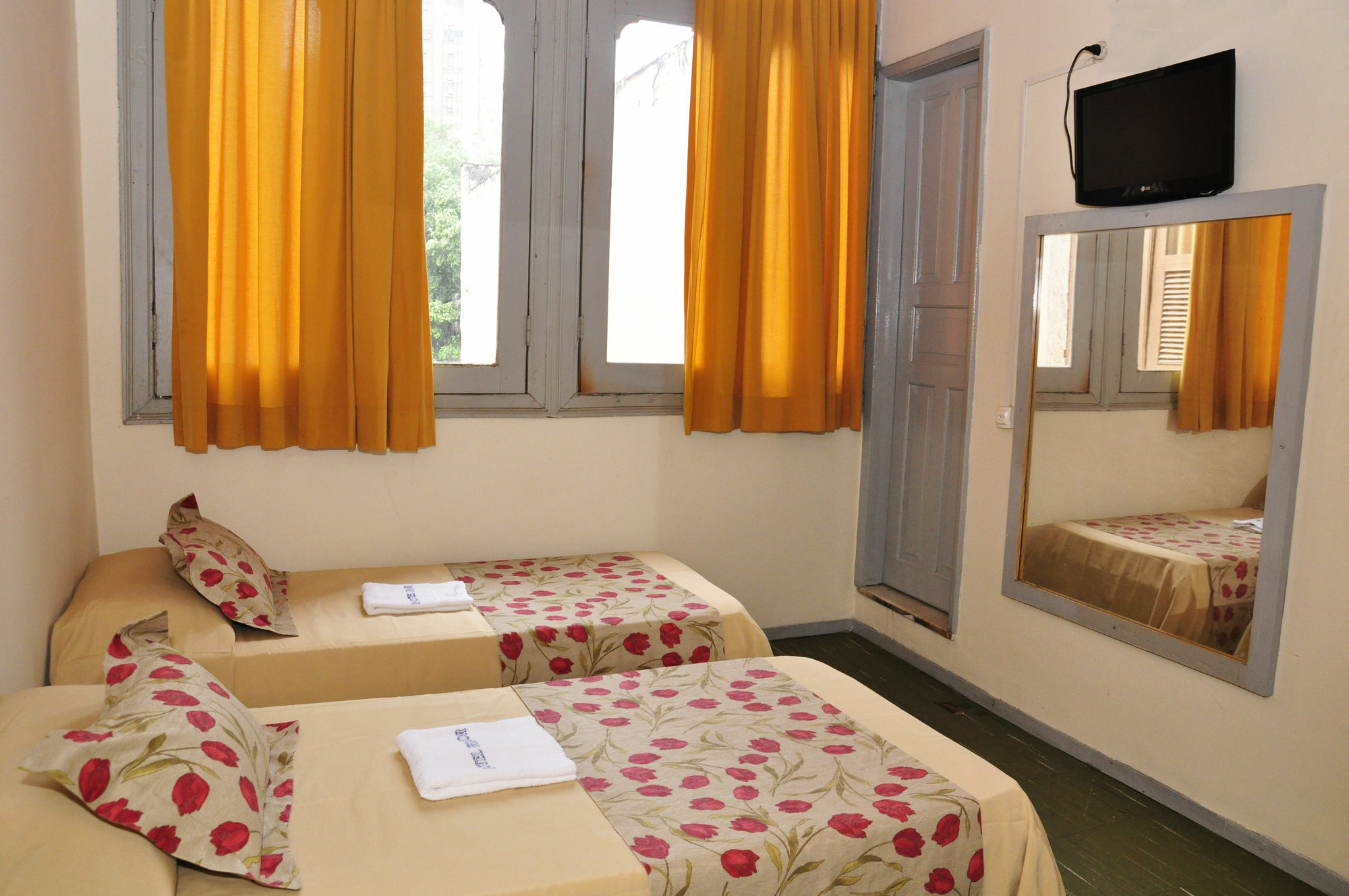 Hotel Plaza Riazor *